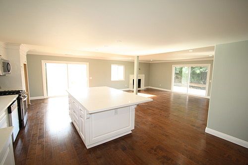 4th image of 2879 Velasco Ln