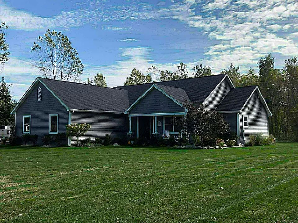 1st image of 8020 Linden Dr