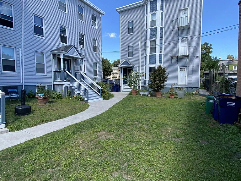 57 Bishop Allen Dr #2R — Photo 7