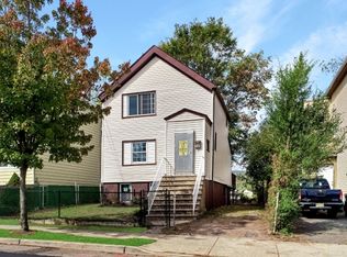 149 Chapel St, Orange, NJ 07050