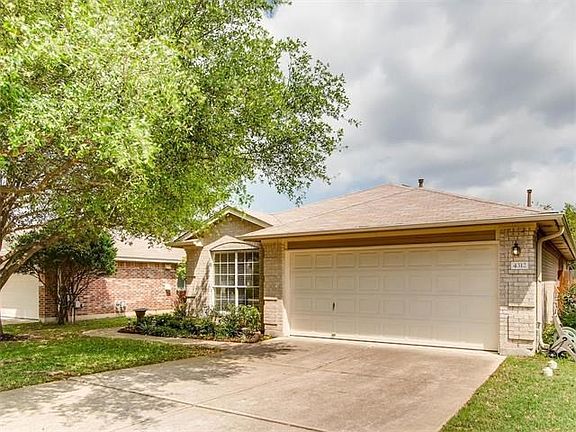 Great Location near Whole Foods, Costco, Alamo Drafthouse, and many eateries.