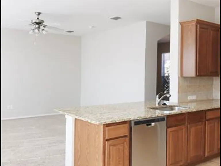 5125 Bayridge Ct — Photo 8