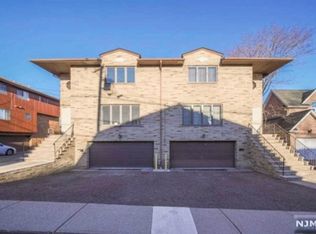 2417 Hammett Ave, Fort Lee, NJ