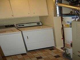 5th image of 850 Donner Way APT 201