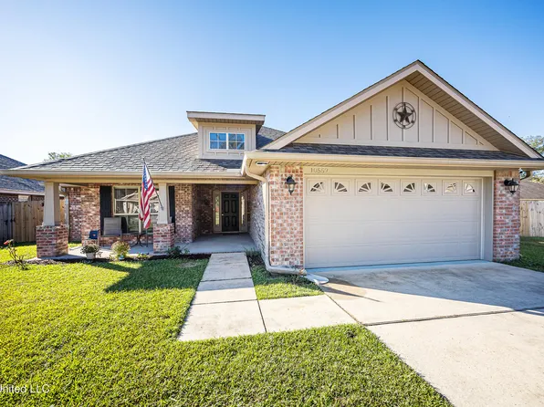 10559 Roundhill Dr, Gulfport, MS 39503