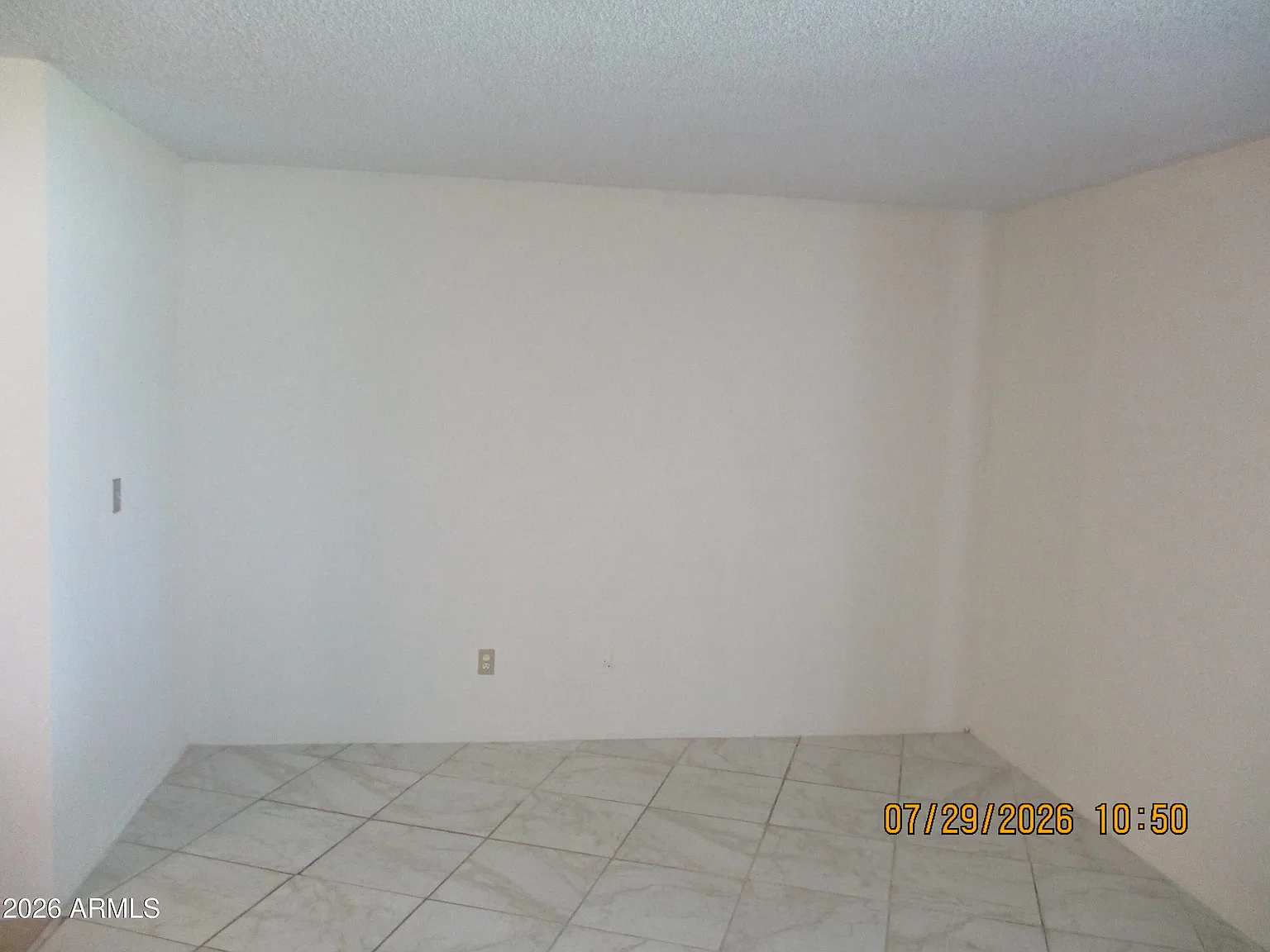 4 bed, 2.0 bath, 1359 sqft, $1,540 — Photo 3