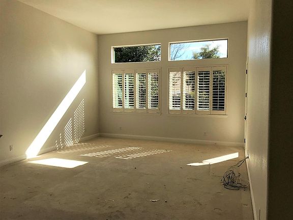 2nd image of 2744 Rockaway Ln
