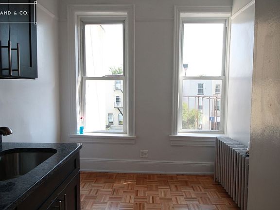 5th image of 670 Manhattan Ave APT 3L