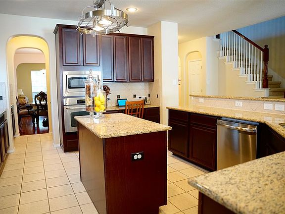 5th image of 5224 Lori Valley Ln