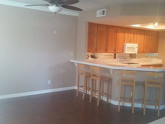 Counter Eating Space