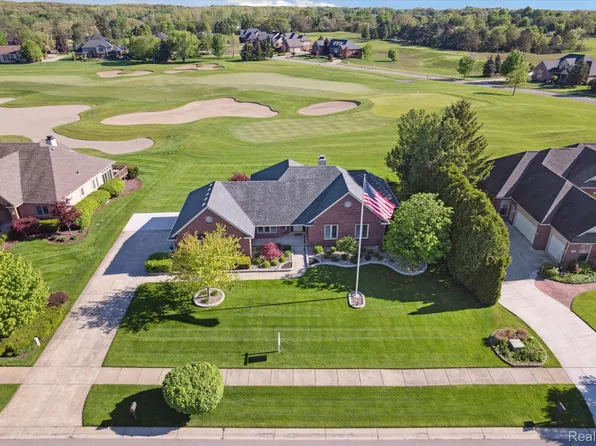 1162 Saint Andrews, Highland, MI 48357