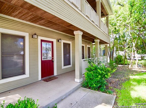 3rd image of 114 Pershing Ave #A