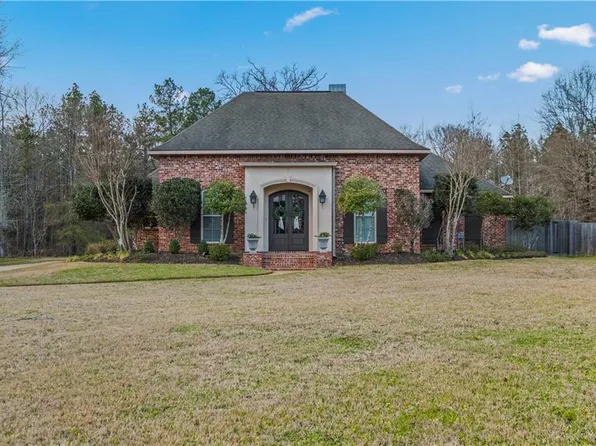 1453 Lake Dr, Woodworth, LA 71485