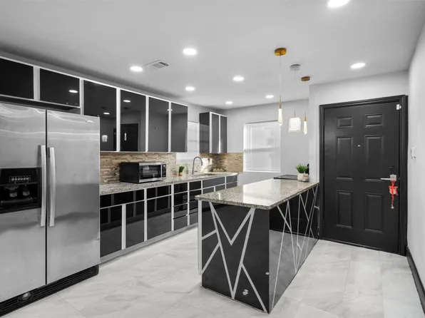 9923 Hustead St, Dallas, TX 75217