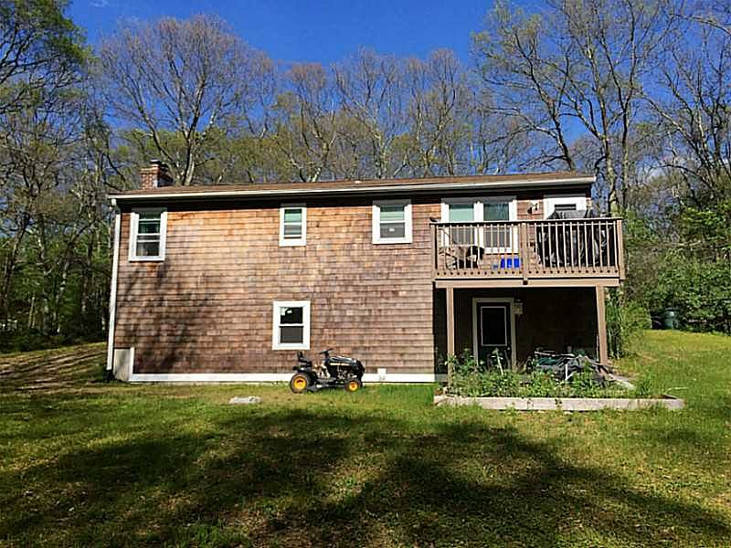 2nd image of 711 Weaver Hill Rd