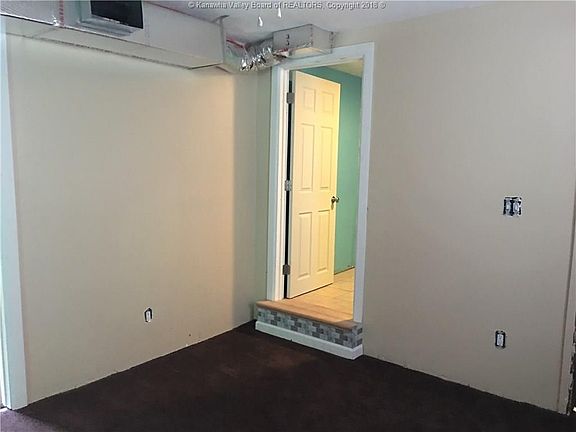 4th image of 1527 Red Oak St