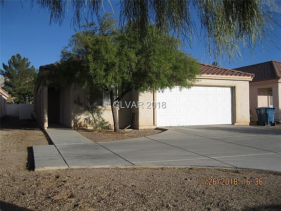 2nd image of 1554 N Christy Ln