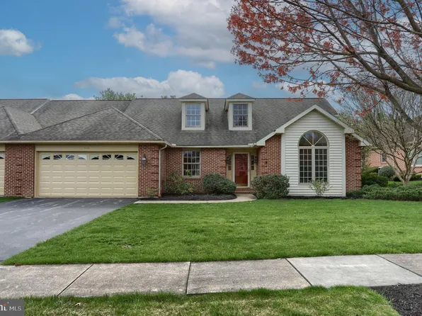 155 Almond Dr, Hershey, PA 17033