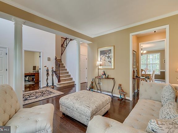 5th image of 132 Donovan Ln