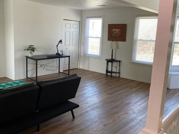 97 Promenade St #2, Crafton, PA 15205