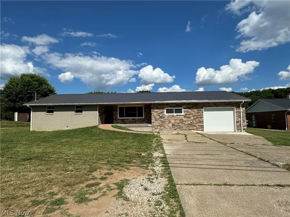 1404 State Route 339, Belpre, OH 45714