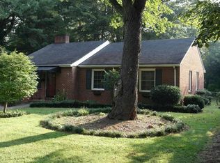 1009 Kearns Ave, Winston Salem, NC 27106