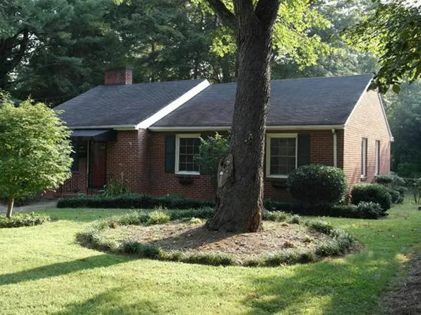 1009 Kearns Ave, Winston Salem, NC 27106