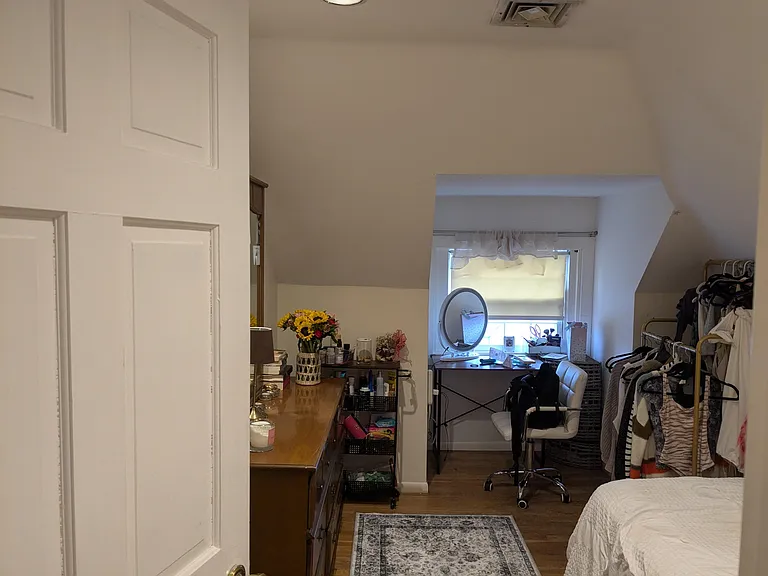 130 Harvard St #C — Photo 7