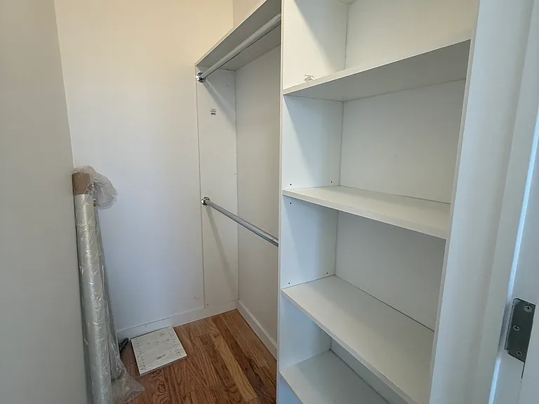 1569 Broadway #B — Photo 6