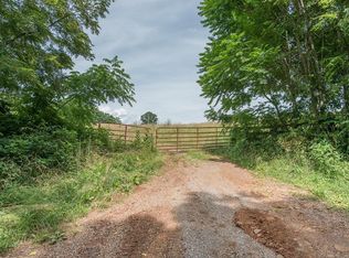 Pope Rd, Ivanhoe, VA 24350