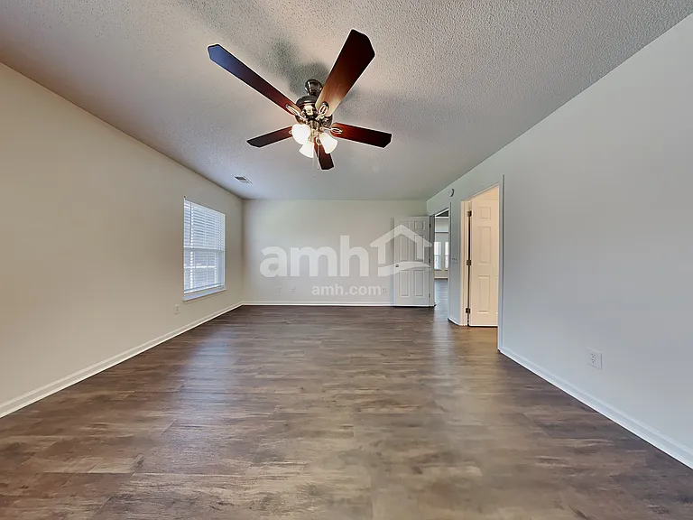 118 Larkspur Dr — Photo 6