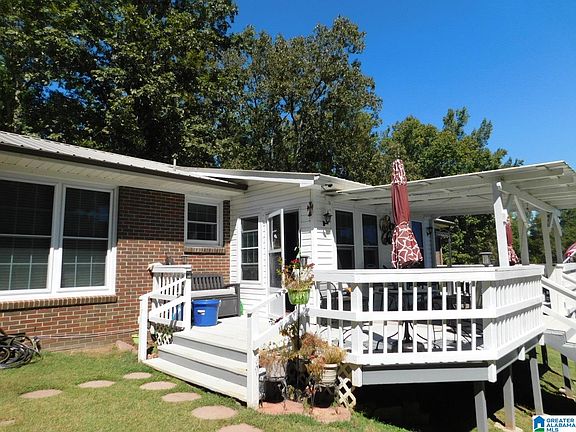 3rd image of 162 Dogwood Ln