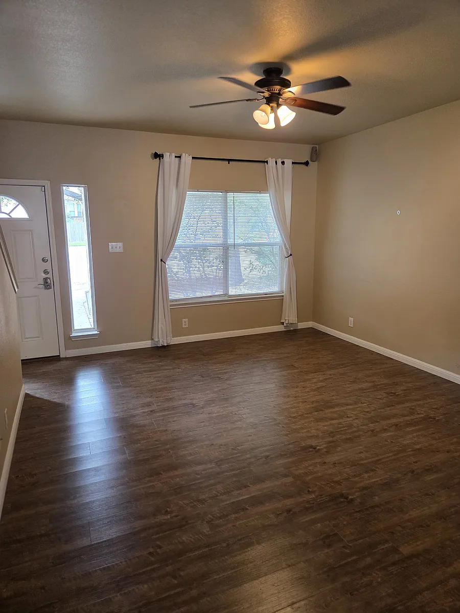 Living room - 7427 Painter Way