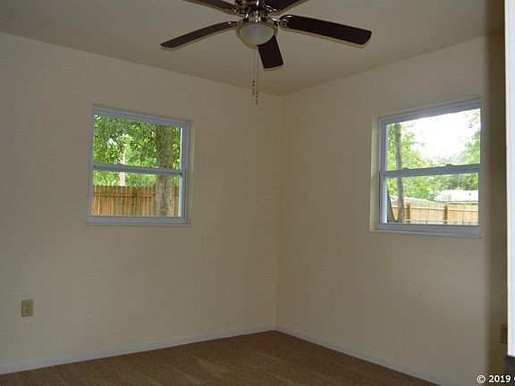 5th image of 3802 NE 12th St