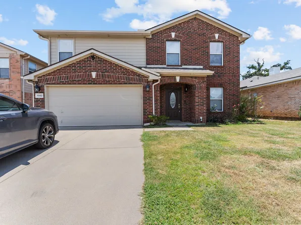 7952 Hidden Brook Dr, Fort Worth, TX 76120