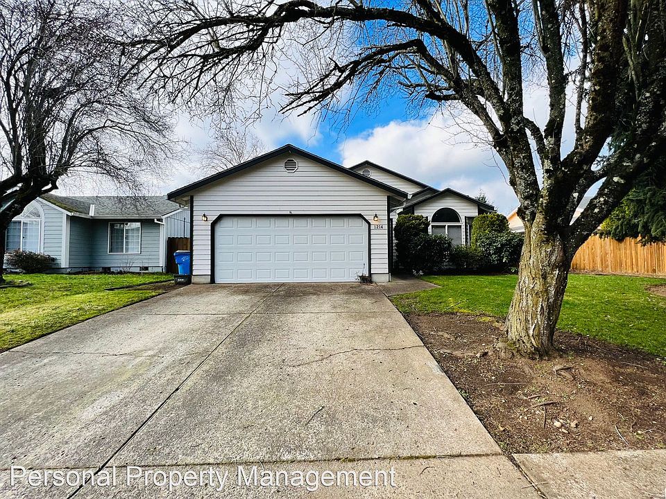 1st image of 1214 SE 159th Ave