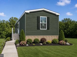 104 Cherry Ln, New Providence, PA 17560