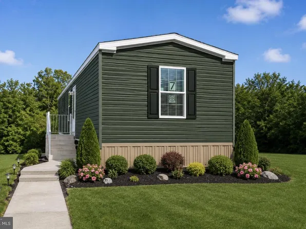 104 Cherry Ln, New Providence, PA 17560
