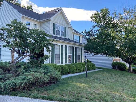 3rd image of 140 Villa Ave