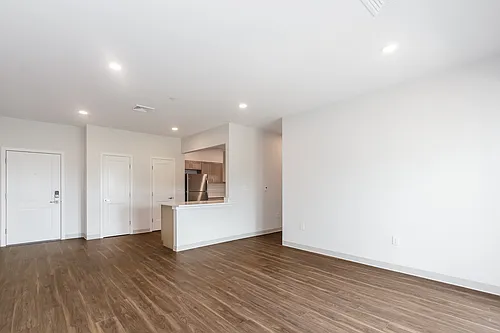Floor plan 3BD/2BA/MKT