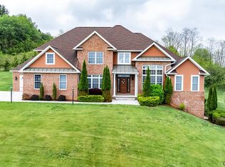 431 Old Farm Ln, Johnstown, PA 15904