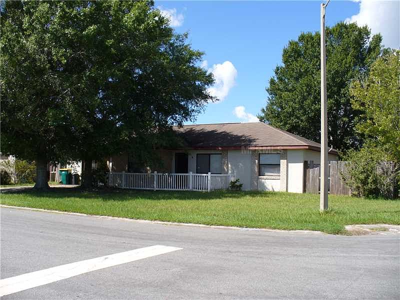 1st image of 100 Campeche Ln