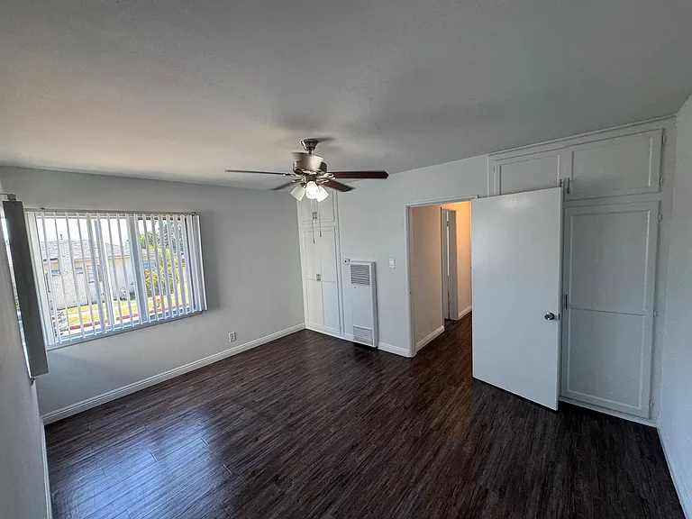 5844-5850 Condon Ave — Photo 11