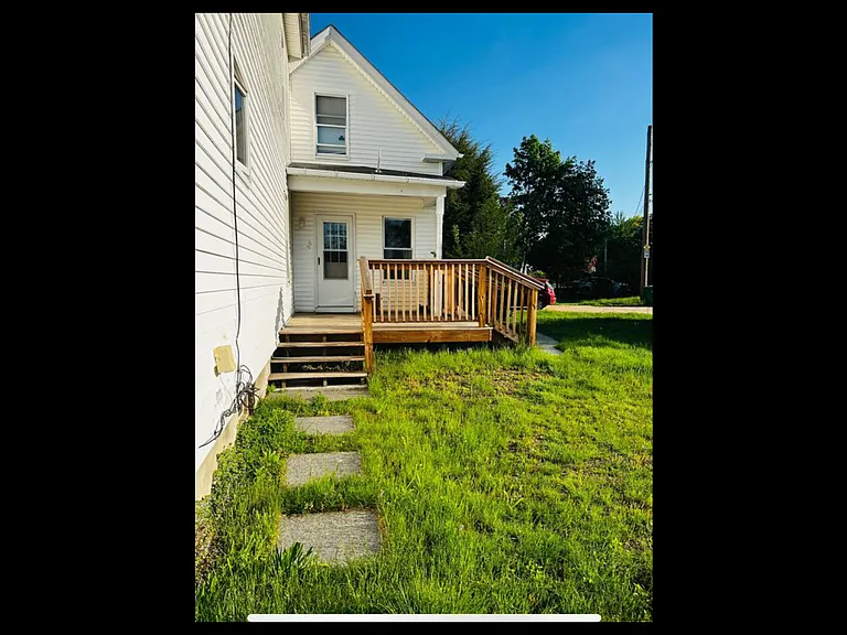 8 Highland St #1 — Photo 10