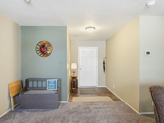 3rd image of 12596 Marilyn Dr