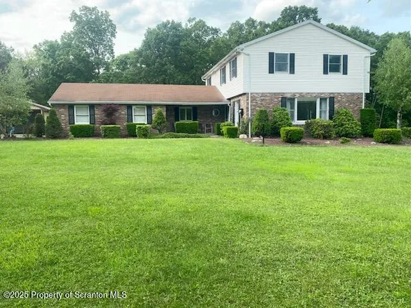 477 Saint Marys Rd, Mountain Top, PA 18707