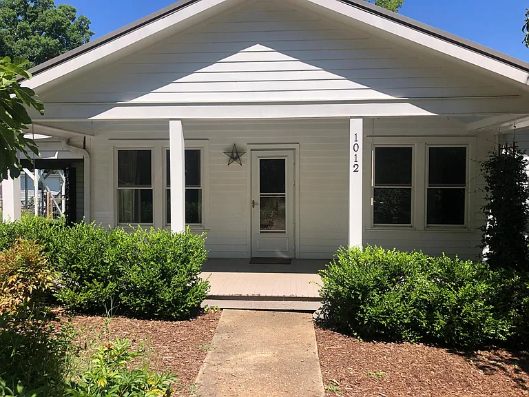 1012 Fairmount Ave — Photo 1