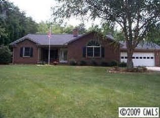8000 Golf Course Dr N, Denver, NC 28037