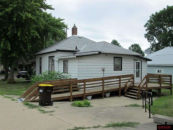 5th image of 122 7th Ave S