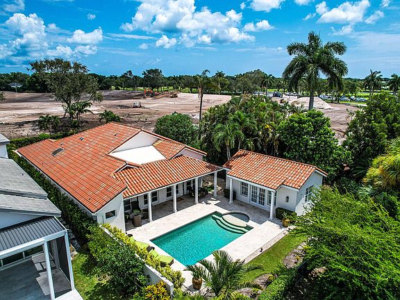 2nd image of 13620 Verde Drive